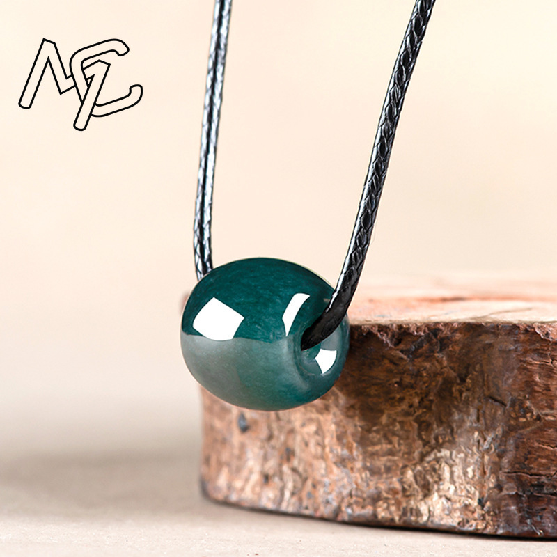 Natural Myanmar Emerald Deep B - огляд і ціна Necklaces
